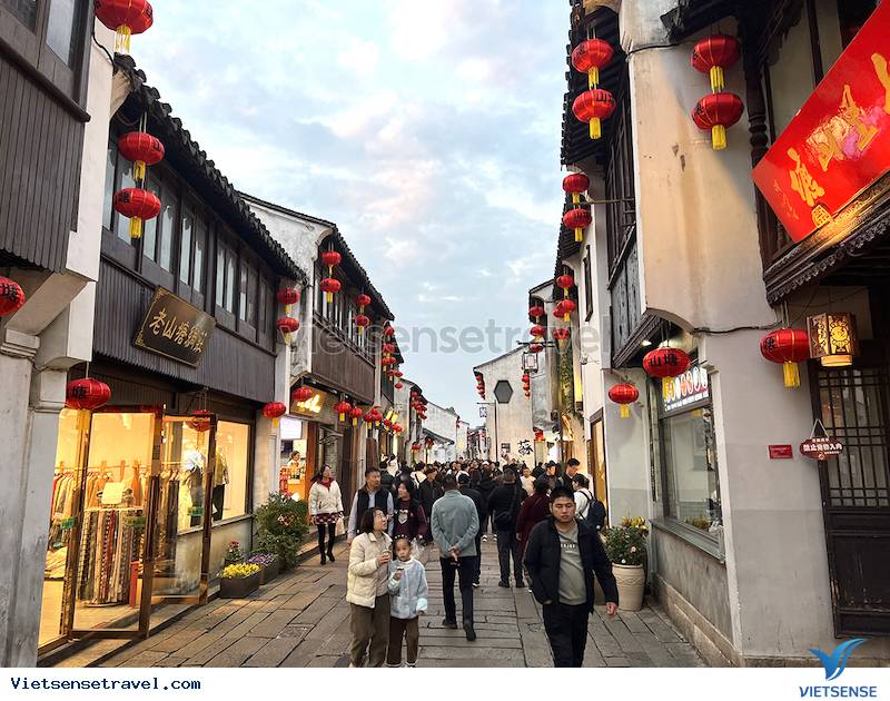 Tô Châu xứng danh đệ nhất thành phố cổ kính trữ tình - Ảnh 9 Tô Châu xứng danh đệ nhất thành phố cổ kính trữ tình - Ảnh 9